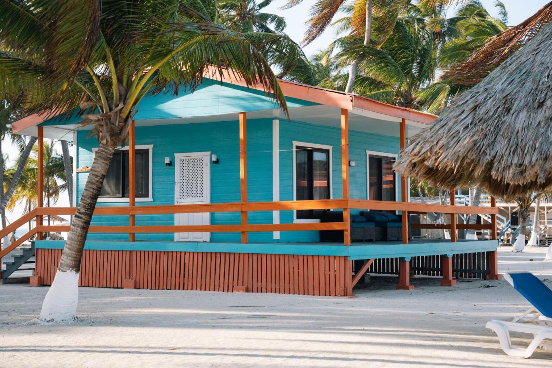 Blue Marlin Beach Resort Dangriga Exterior foto