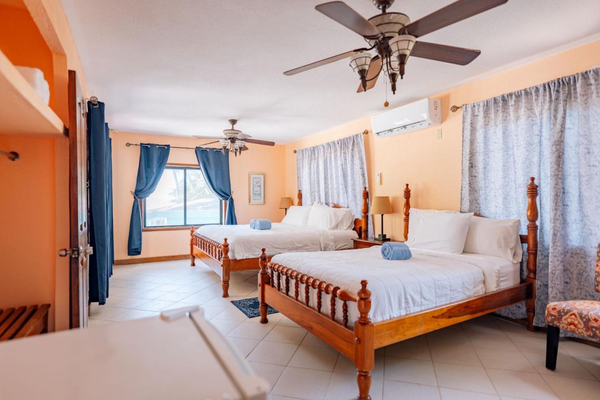 Blue Marlin Beach Resort Dangriga Exterior foto